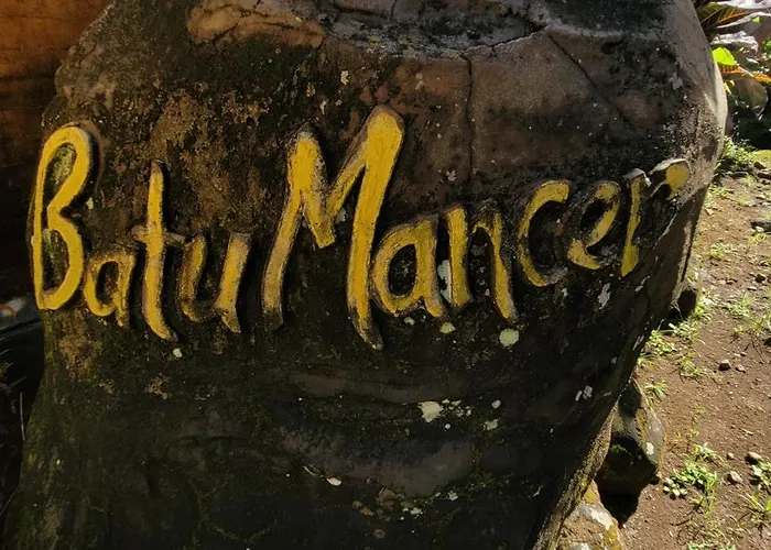 Batu Mancer Munduk
